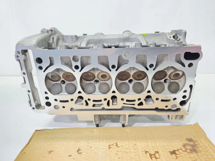 GŁOWICA Z NASADĄ AUDI VOLKSWAGEN SEAT SKODA 1.8 2.0 TFSI 06K403E 06K403E/G