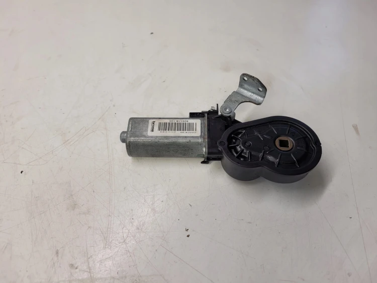 SILNICZEK REGULACJI FOTELA AUDI A6 A7 924116-100