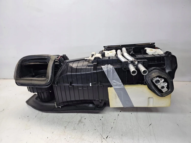 NAGRZEWNICA KOMPLETNA AUDI Q5 8R LIFT PORSCHE 8T1816005C
