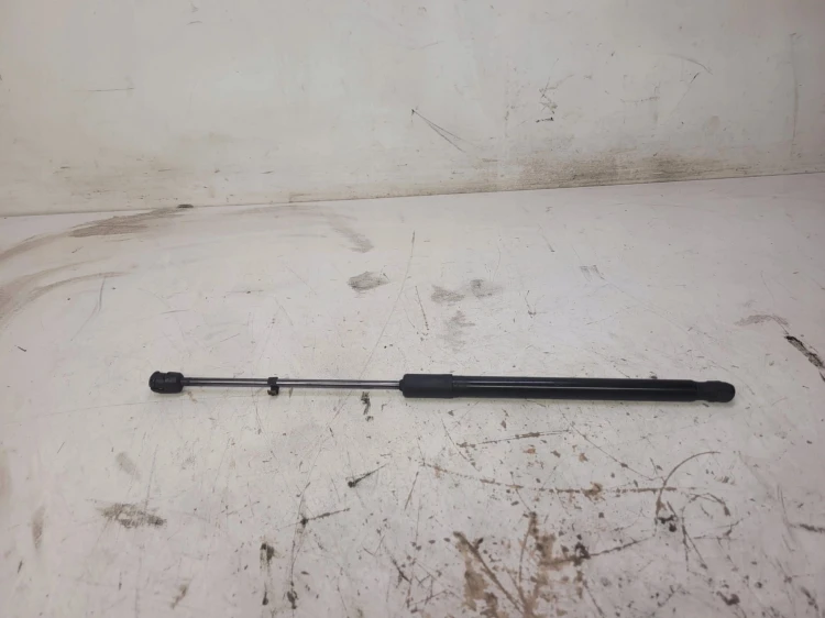 SIŁOWNIK TELESKOP KLAPY TYŁ AUDI A4 B9 8W9827552C