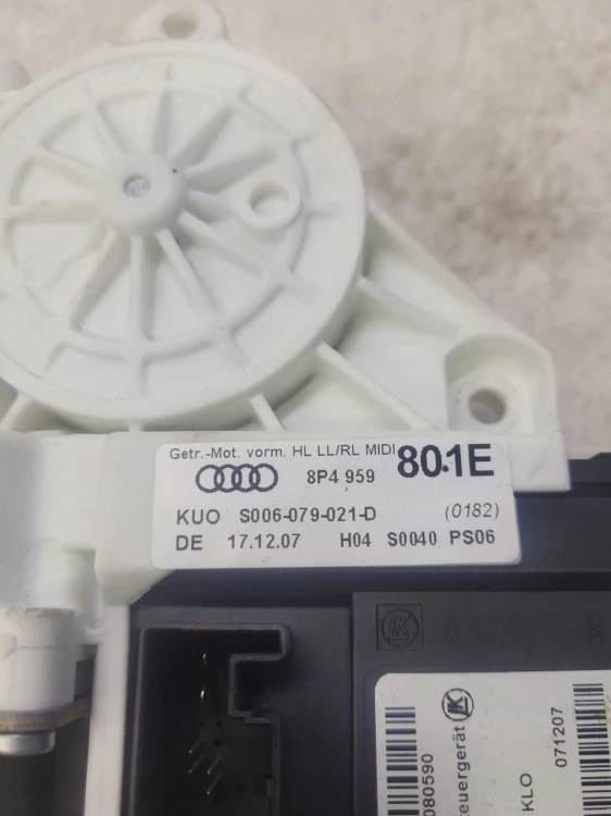 SILNICZEK SZYBY AUDI A3 8P LIFT 8P4959801E