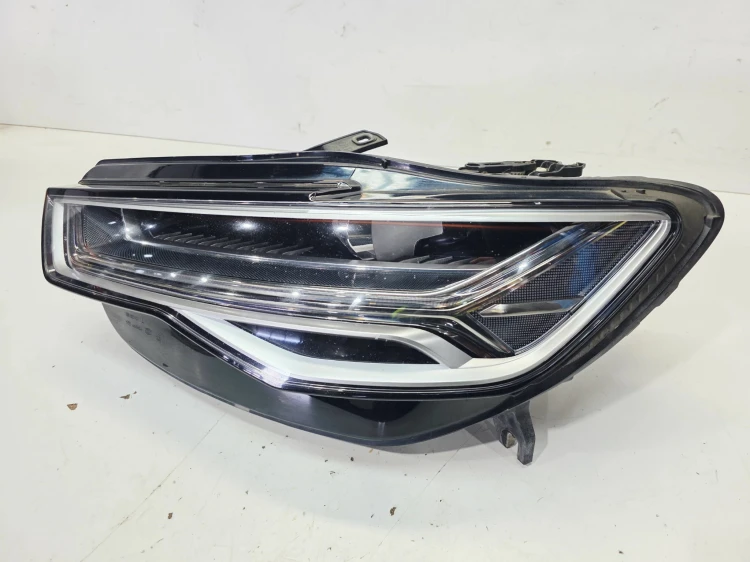 REFLEKTOR LAMPA MATRIX LEWY PRZÓD AUDI A6 C7 LIFT 4G0941035A 2/26