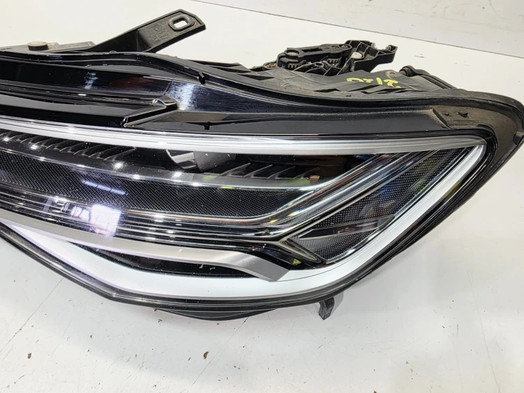 REFLEKTOR LAMPA MATRIX LEWY PRZÓD AUDI A6 C7 LIFT 4G0941035A 2/26