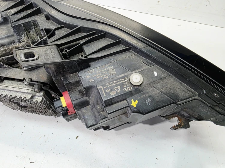 REFLEKTOR LAMPA MATRIX LEWY PRZÓD AUDI A6 C7 LIFT 4G0941035A 2/26