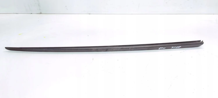 LISTWA ZBIERAJĄCA SZYBY CZOŁOWEJ PRAWA AUDI A5 8T 8T0854328A