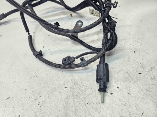 PRZEWÓD WĄŻ ŚRODKA REDUKUJĄCEGO AUDI A4 B9 A5 8W F5 8W0131961G