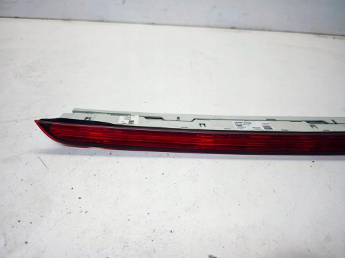 ŚWIATŁO STOP STOPU TRZECIE AUDI A4 B8 AVANT 8K9945097