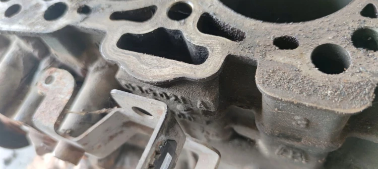 BLOK SILNIKA AUDI A4 B7 A6 C6 2.0 TDI BLB 03G021A
