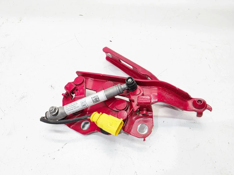 ZAWIAS MASKI PRAWY + NABÓJ AUDI A3 8V LIFT 8V0823302F 8V0823823F LY3U