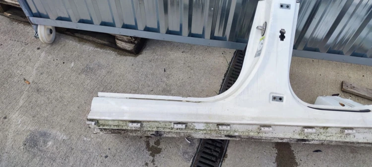 ĆWIARTKA PRÓG LEWA STRONA AUDI A6 C7 SEDAN AVANT *