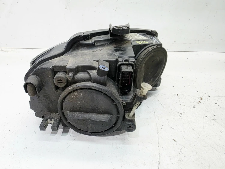 REFLEKTOR LAMPA LEWY PRZÓD AUDI A3 8P LIFT 8P0941003AK UK 5/26