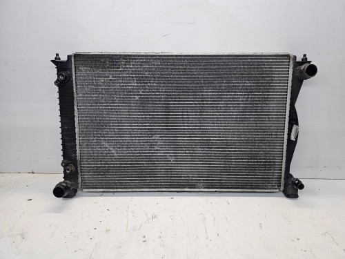 CHŁODNICA WODY 2.0 TDI AUDI A6 C6 4F0121251P AUTOMAT