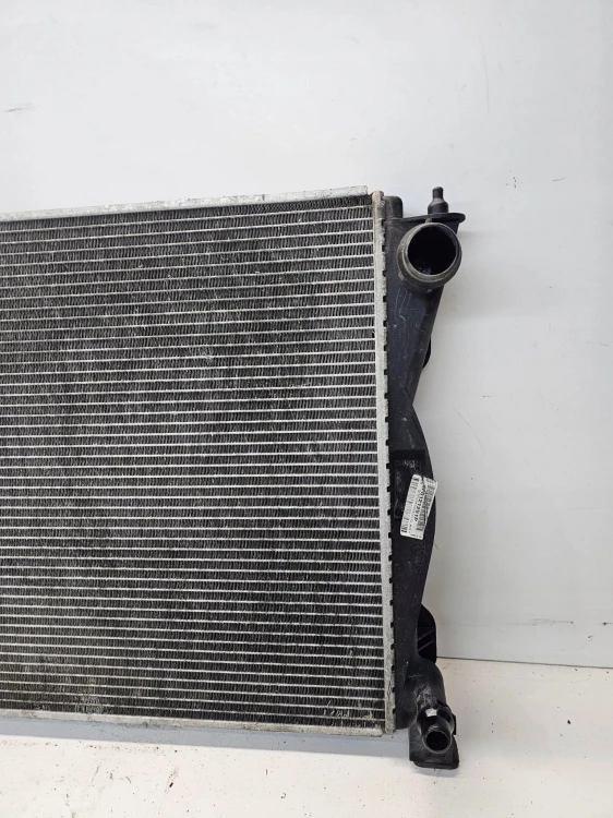 CHŁODNICA WODY 2.0 TDI AUDI A6 C6 4F0121251P AUTOMAT