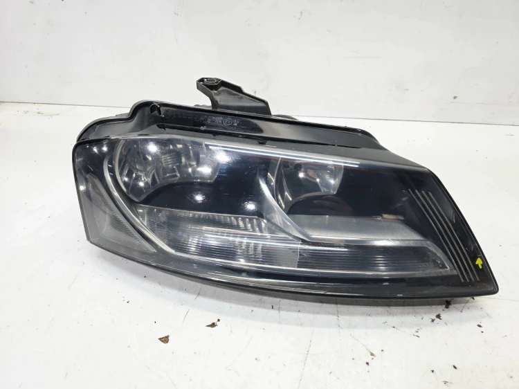 REFLEKTOR LAMPA PRAWY PRZÓD AUDI A3 8P LIFT 8P0941004BC UK 6/26