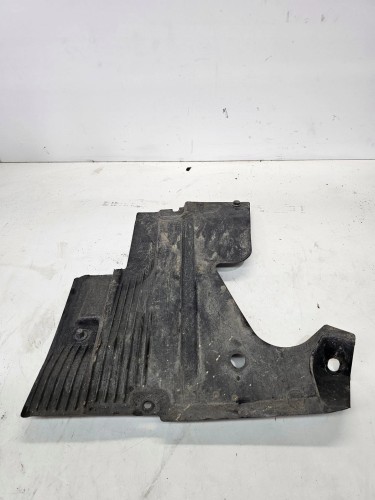 OSŁONA PODWOZIA AUDI A6 C6 PRAWA 4F0825216A