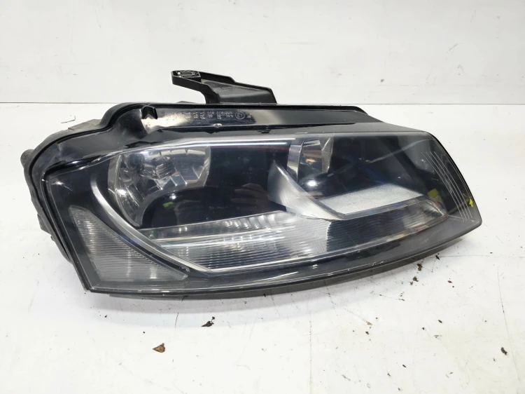 REFLEKTOR LAMPA PRAWY PRZÓD AUDI A3 8P LIFT 8P0941004BC UK 6/26