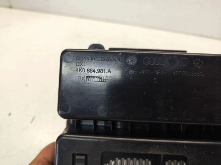 ŁADOWARKA INDUKCYJNA AUDI A6 C8 A7 C8 ITP 4K0864981A 4N0035736A