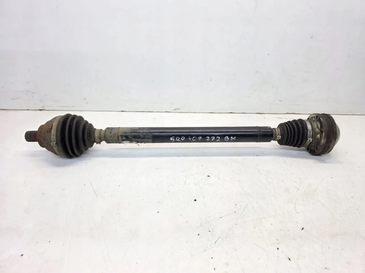 PÓŁOŚ PRAWA DŁUGA AUDI A3 8V VOLKSWAGEN SEAT SKODA 5Q0407272BM