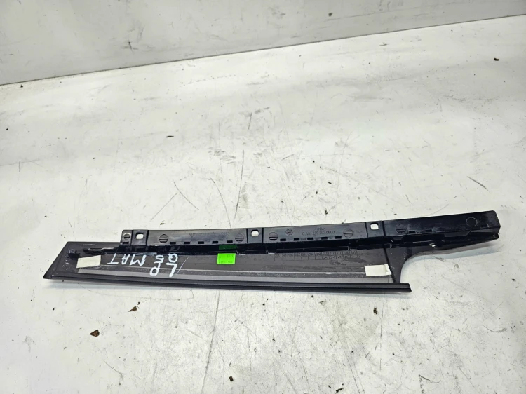 NAKŁADKA OSŁONA DRZWI LEWY PRZÓD AUDI Q5 8R 8R0837901Q CZARNY MAT
