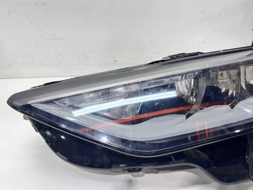 REFLEKTOR LAMPA LEWY PRZÓD AUDI A3 8Y 8Y0941011D