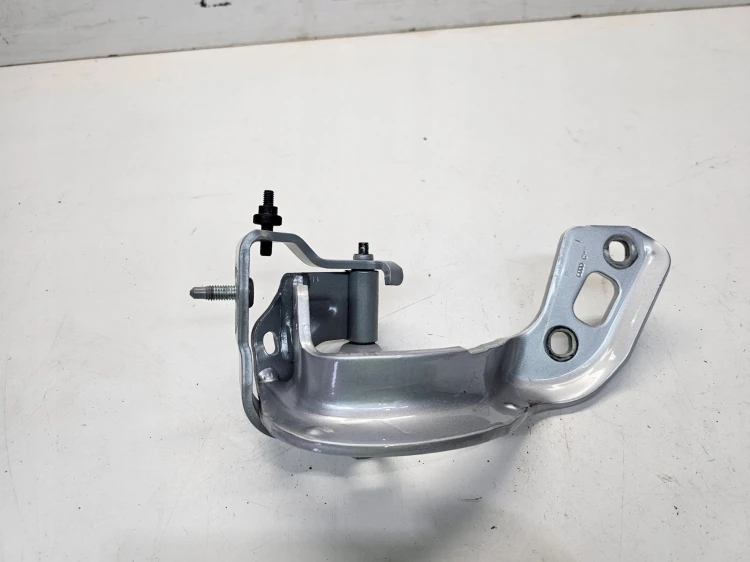ZAWIAS KLAPY TYŁ PRAWY AUDI A4 B8 AVANT 8K9827300