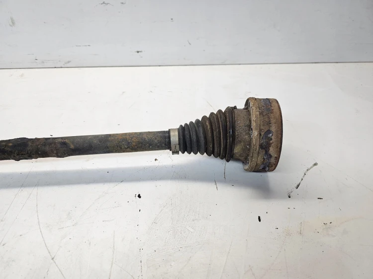 PÓŁOŚ PRAWA TYLNA AUDI A3 8P VW SEAT 1K0501204F