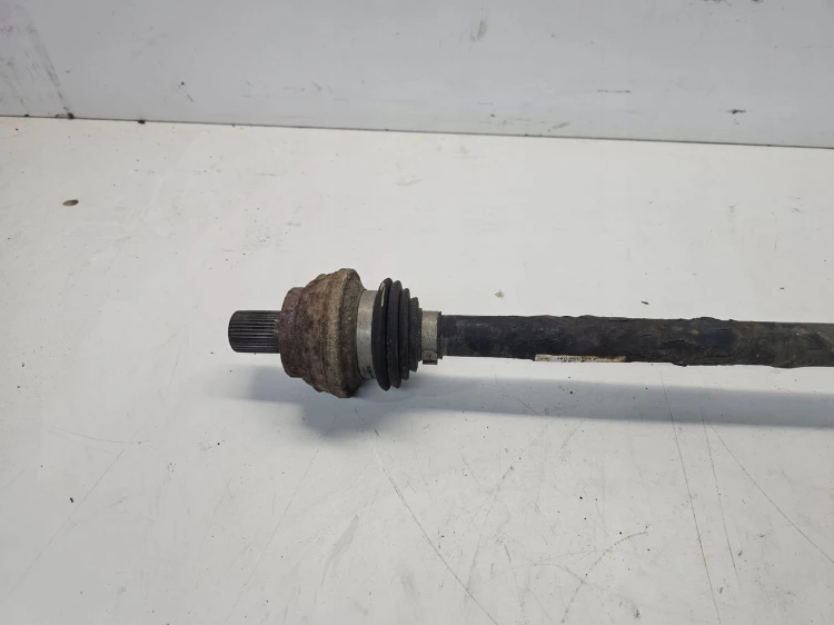 PÓŁOŚ PRAWA TYLNA AUDI A3 8P VW SEAT 1K0501204F