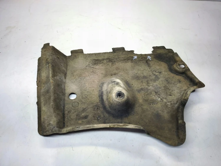 OSŁONA PŁYTA PODWOZIA PRAWA MAŁA AUDI A6 C7 4G0825202A