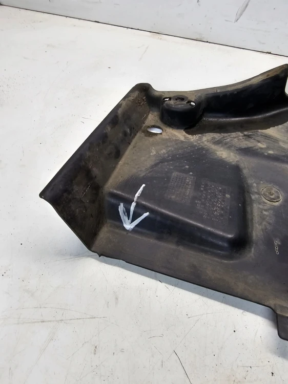 OSŁONA PŁYTA PODWOZIA LEWA AUDI A4 B8 8K0825201E