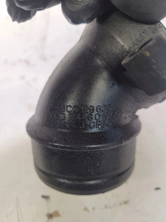 KRÓCIEC SSĄCY TURBINY AUDI VW SEAT 3C0129635