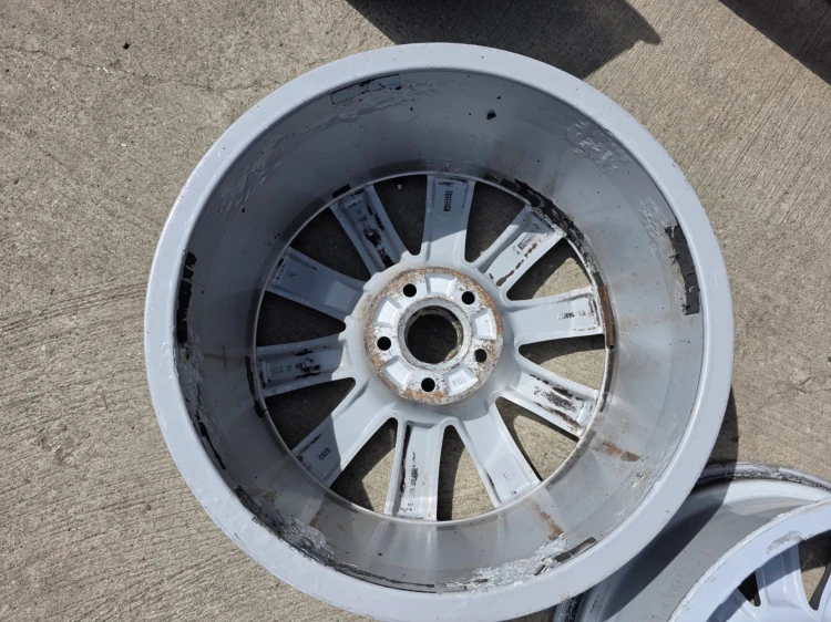 FELGA FELGI VW AUDI SKODA A3 A4 A6 8.0J R18 ET26 8K0601025AD 26/26 KOMPLET