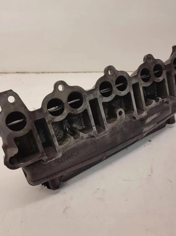 KOLEKTOR SSĄCY VW AUDI SKODA 03G129713H 2.0 TDI