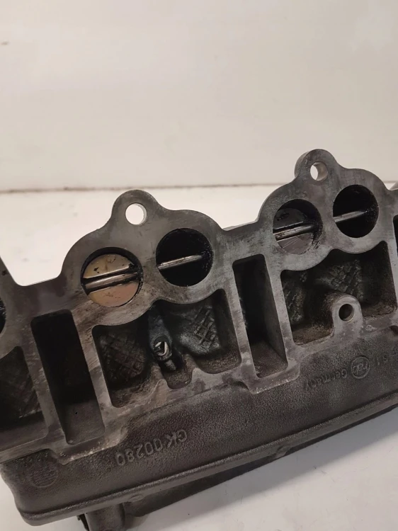 KOLEKTOR SSĄCY VW AUDI SKODA 03G129713H 2.0 TDI