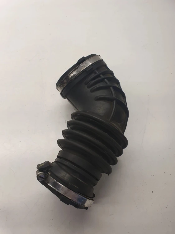 DOLOT WĄŻ INTERCOOLERA AUDI A4 B8 A5 06H129629