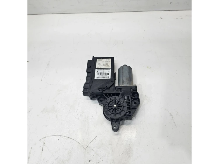 SILNIK SILNICZEK SZYBY AUDI A4 B6 B7 8E0959801E