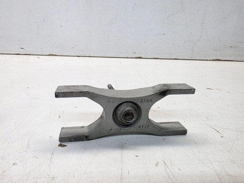 ŚRUBA + MOCOWANIE WTRYSKU AUDI VOLKSWAGEN SEAT SKODA 04L216A
