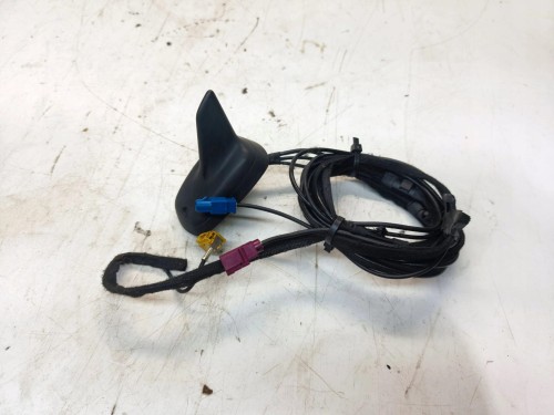 ANTENA LOTKA GPS REKIN AUDI A3 8P 8P0035503L MAT ORYGINAŁ