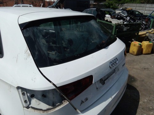 KLAPA TYŁ TYLNA AUDI A3 8V3 3 DRZWI LY9C ORYGINAŁ