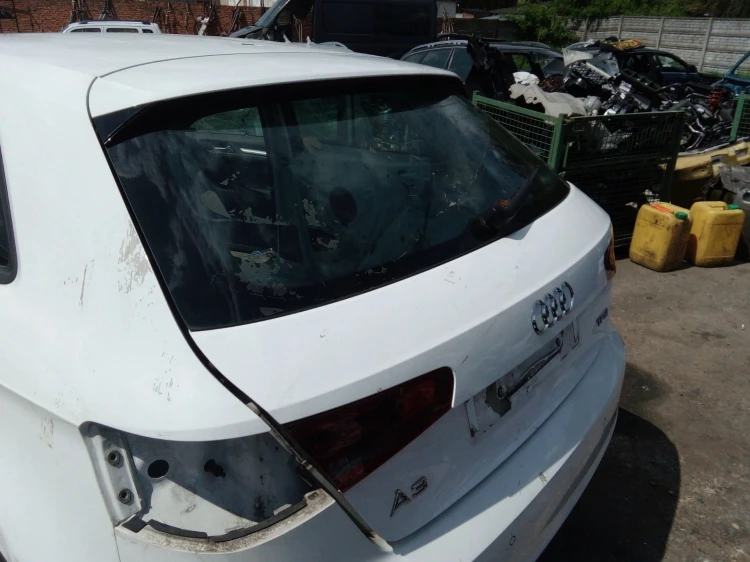 KLAPA TYŁ TYLNA AUDI A3 8V3 3 DRZWI LY9C ORYGINAŁ