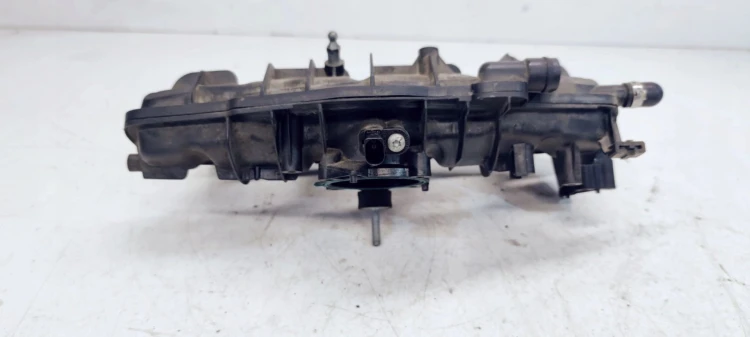 KOLEKTOR SSĄCY AUDI A6 C6 2.0 TFSI BPJ 06D133192B