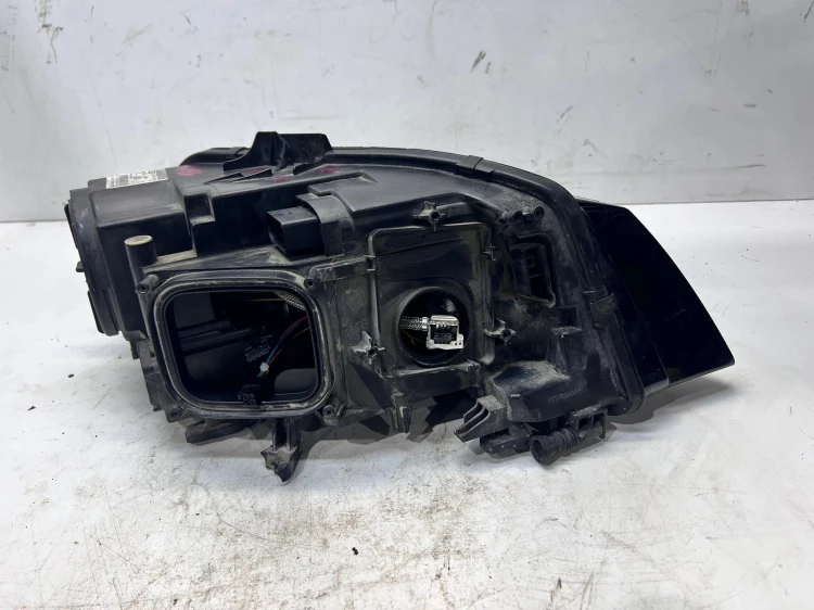 REFLEKTOR LAMPA XENON LEWY PRZÓD AUDI A4 B8 8K0941003G 13/26