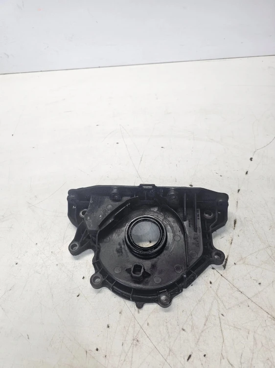 OBUDOWA USZCZELNIACZ WAŁU AUDI VOLKSWAGEN SEAT SKODA 2.0 TDI 04L103151A